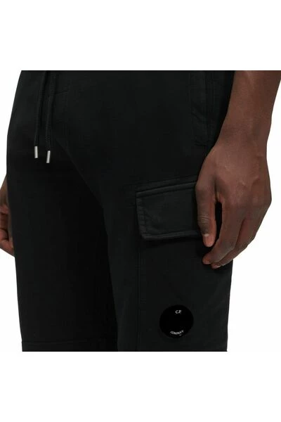 C.P. Company Korte Broeken Light Fleece Cargo Shorts Black 3 C.P. Company Korte Broeken Light Fleece Cargo Shorts Black - Afbeelding 3