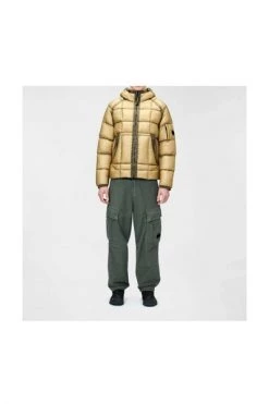 C.P. Company Gewatteerde Jassen Sport Beige