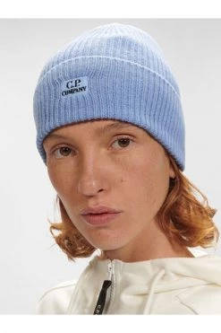 C.P. Company Hoeden Beanies Blue -C.P. Company Winkel 84292a409e93afe0c239957f51b224ba