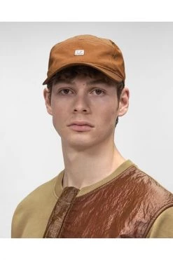 C.P. Company Hoeden Hats Brown -C.P. Company Winkel 89a2de049ae226ca99c507cf5c95b16e