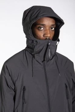 C.P. Company Winterjassen Pro-Tek Hooded Jacket Black -C.P. Company Winkel c2764ef8af65797ccd20a79d63de7a6e