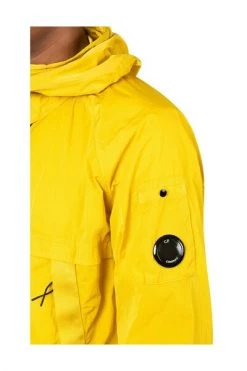 C.P. Company Zomerjassen Chrome-R Jacket Yellow -C.P. Company Winkel c821899b783a4110d2bc85d5f52e3cbd