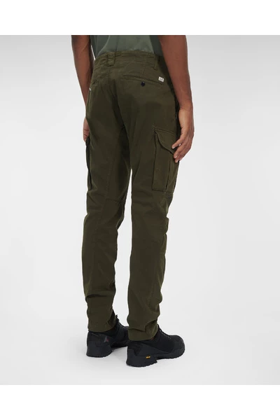 C.P. Company Broeken Tapered Trousers Green 1 C.P. Company Broeken Tapered Trousers Green
